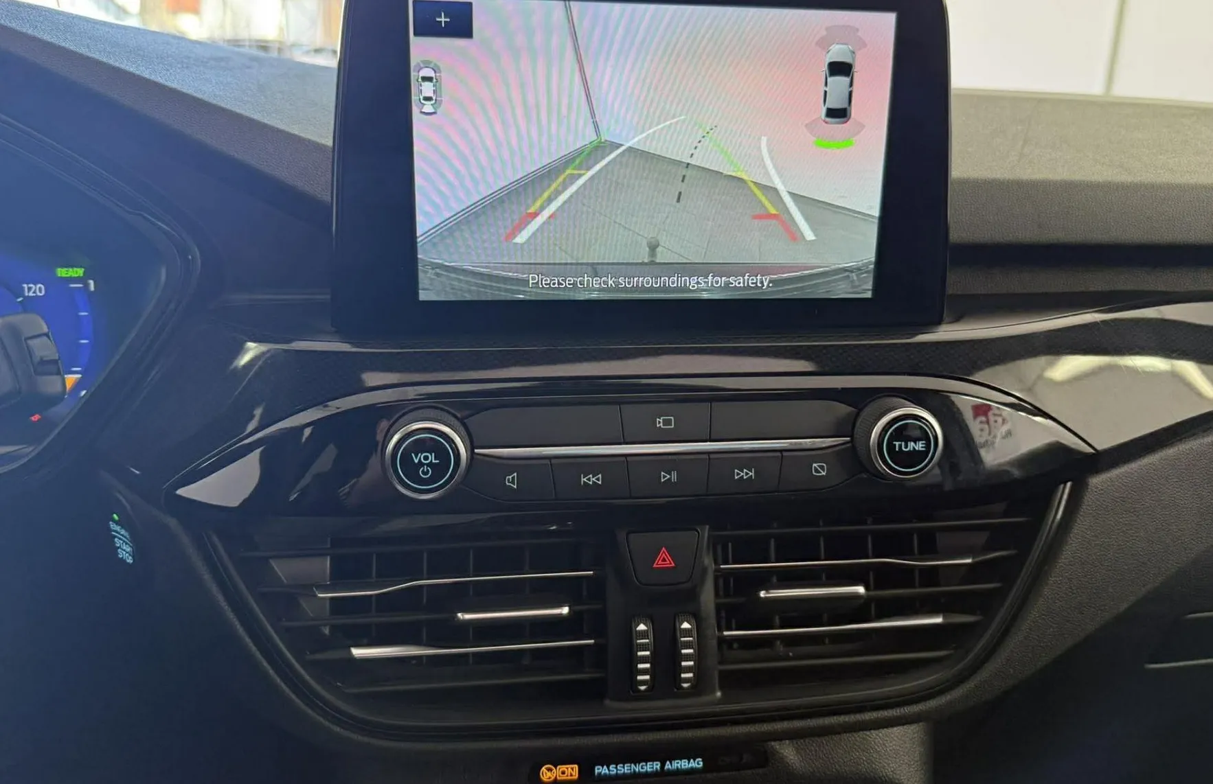 Zunanja slika - Ford Kuga - 2.5 Duratec PHEV ST-Line X.NEMŠKI+4ALU.ACC.KAMERA - 15