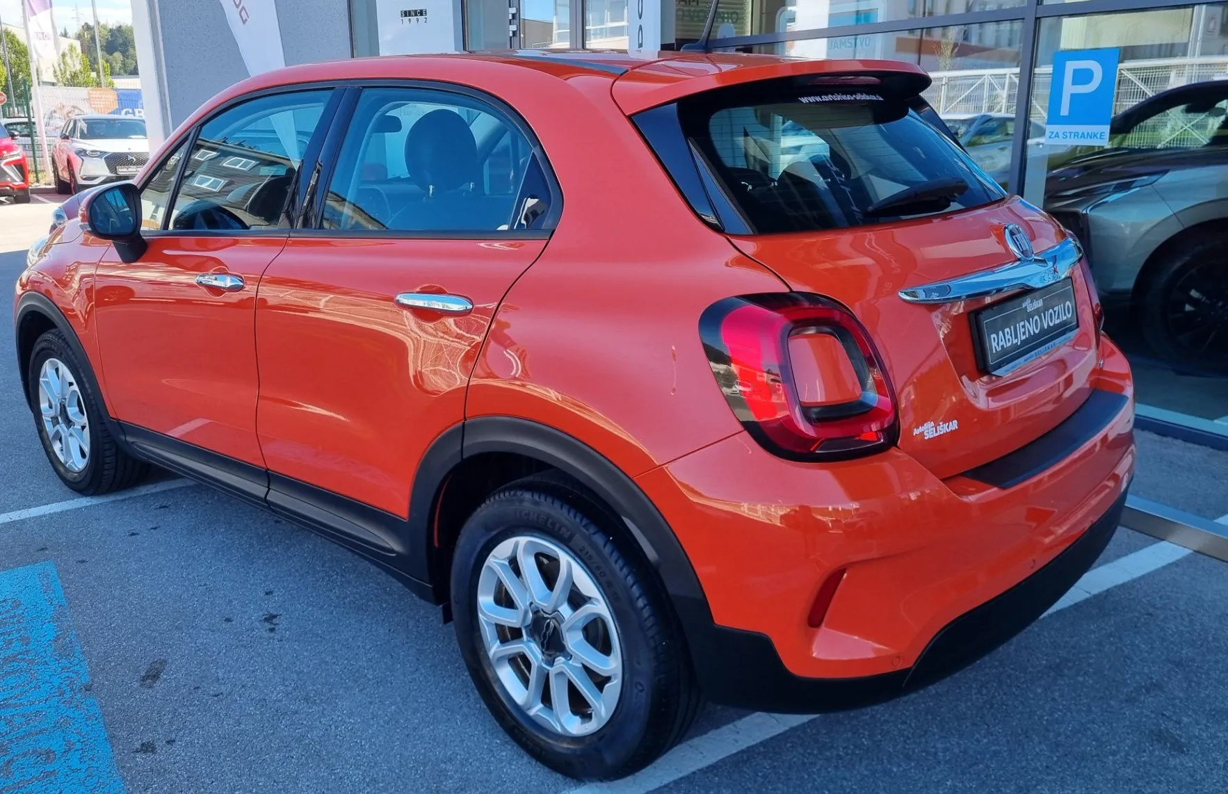Zunanja slika - Fiat 500X - 1.0 URBAN - ODLIČNO OHRANJEN - ZNANA ZGODOVINA - 6