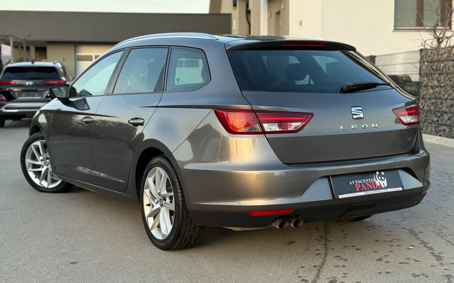 Zunanja slika - Seat Leon - ST 4X4 1,6 TDI Style - 3