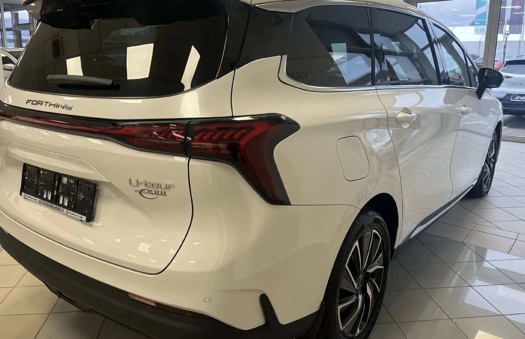 Zunanja slika - Forthing Forthing U Tour - U-Tour BENCINSKI 1.5 T. 174 KM . ADAS NOVO PRI NAS - 6