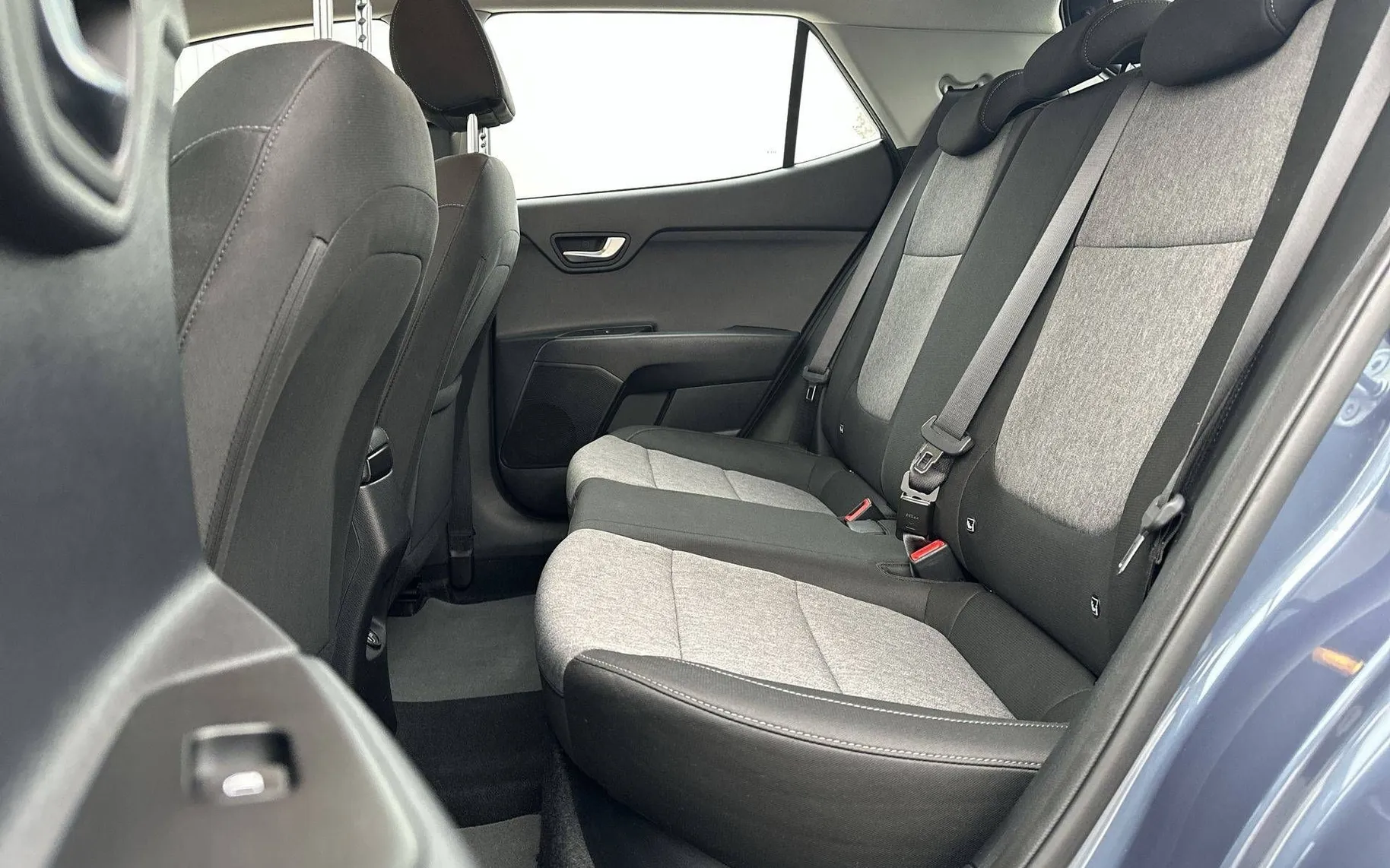 Notranja slika - KIA Stonic - 1.2 DPI LX Urban ISG - 11