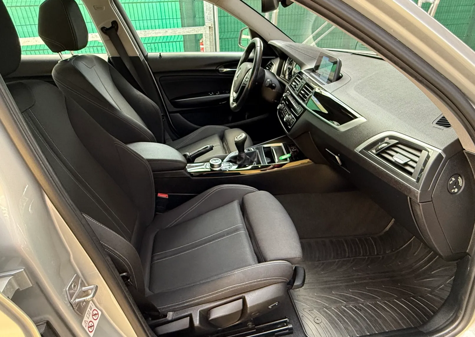 Zunanja slika - BMW Serija 1 - 1 Series 114//d / Sportline - 9