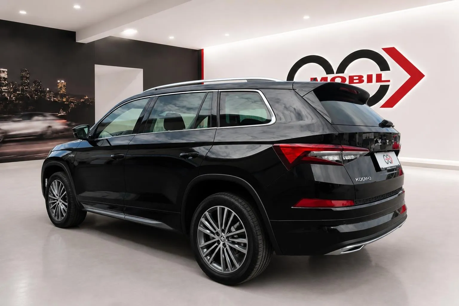 Notranja slika - Škoda Kodiaq - 2.0 TDI L K DSG - Matrix.360kam.Canton.asistence - 7
