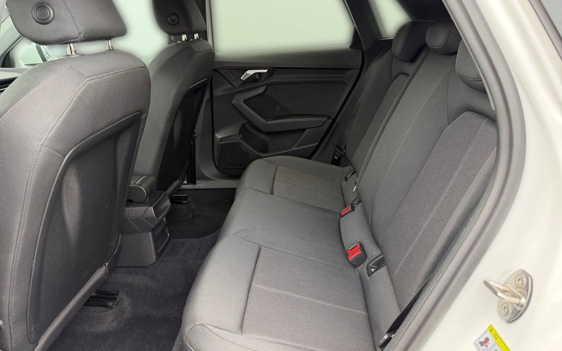 Notranja slika - Audi A3 - Sportback 30 TDI S Tronic-LED-ACC-PDC-Vzv.Kamera.. - 11