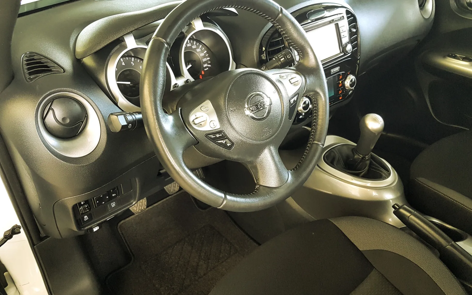 Zunanja slika - Nissan Juke - 1,6 16V - 10