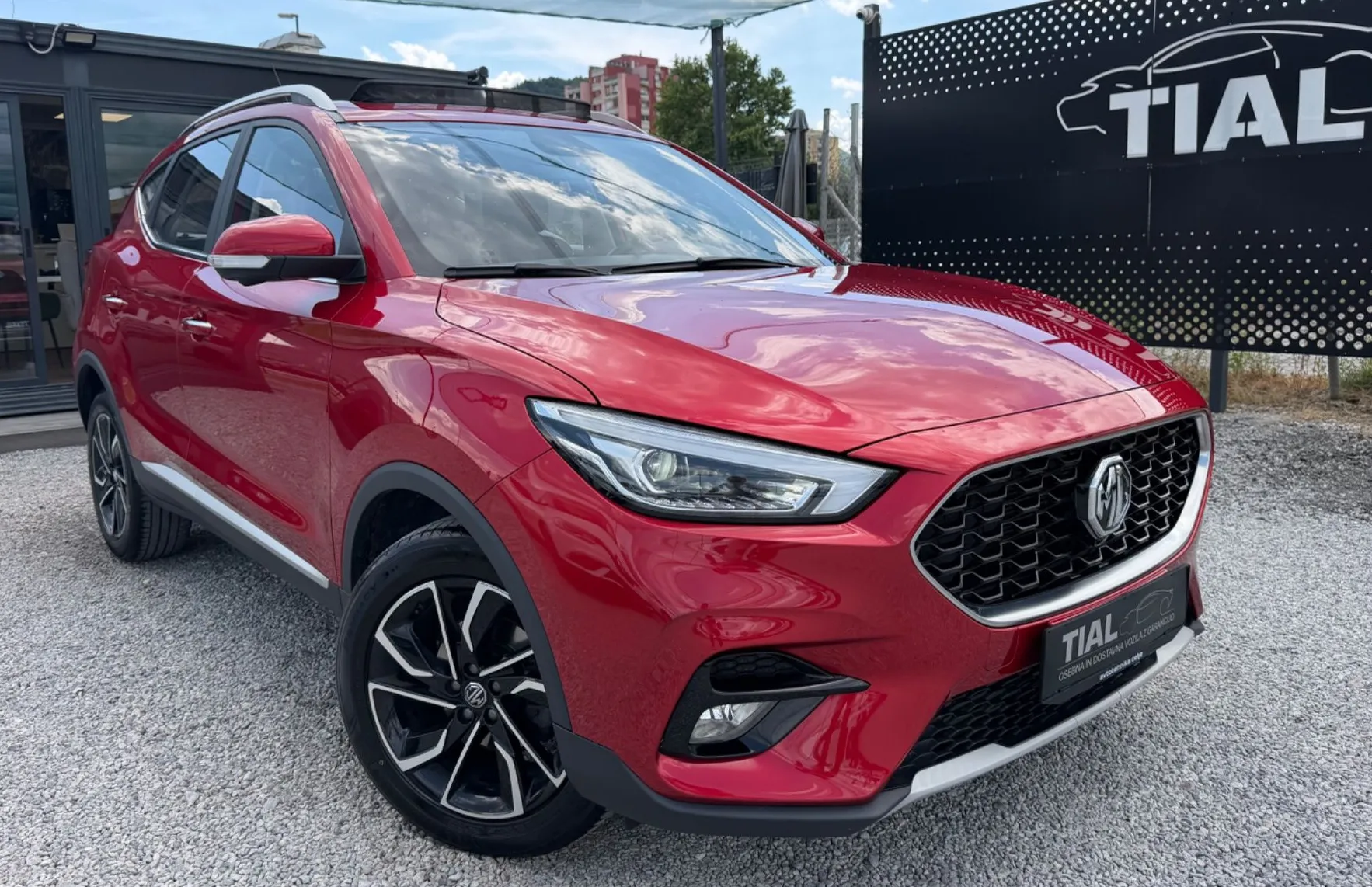 Zunanja slika - MG MG ZS - ZS 1.0 Luxury SLO-PANO-NAVI-KAMERA 360-MRTVI KOTI-ALU - 3