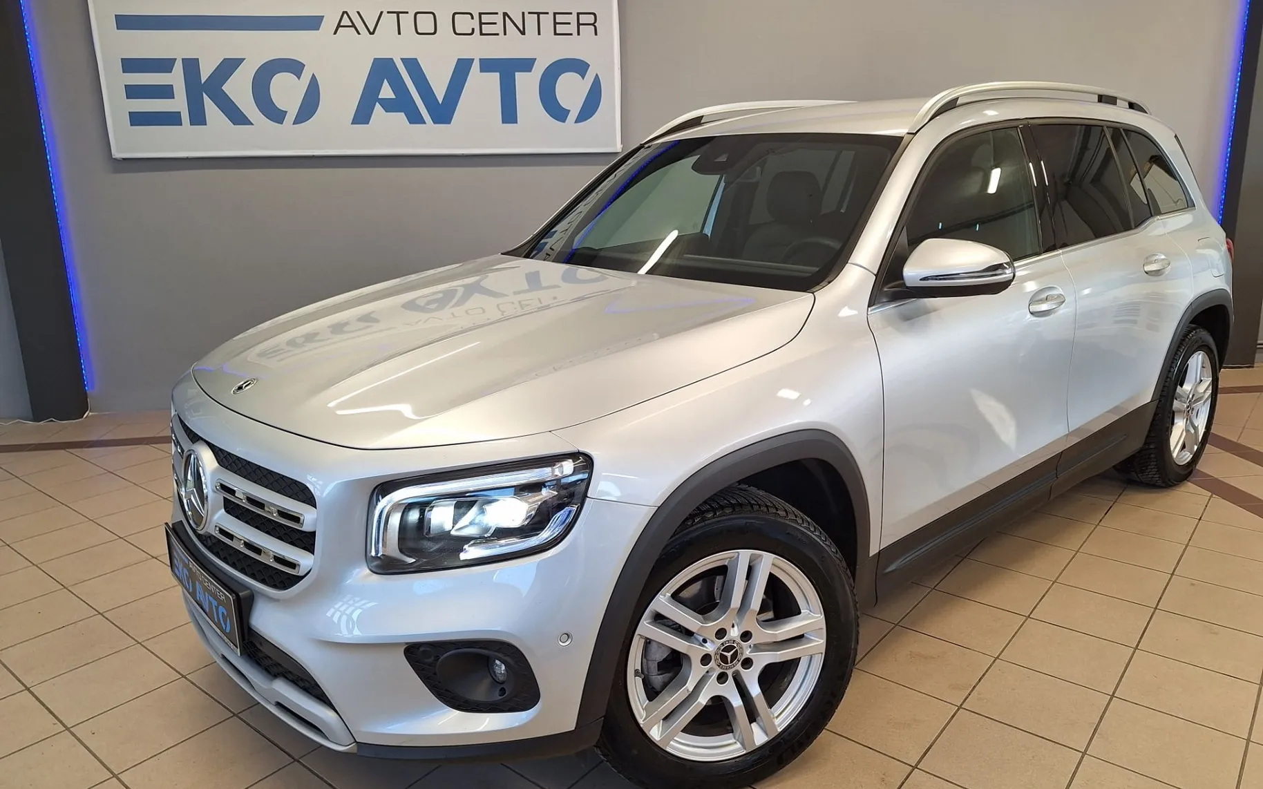 Zunanja slika - Mercedes-Benz GLB-Razred - GLB 2.0D-KAMERA-VELIKA NAVI-PDC-USNJE-KOT N... - 1