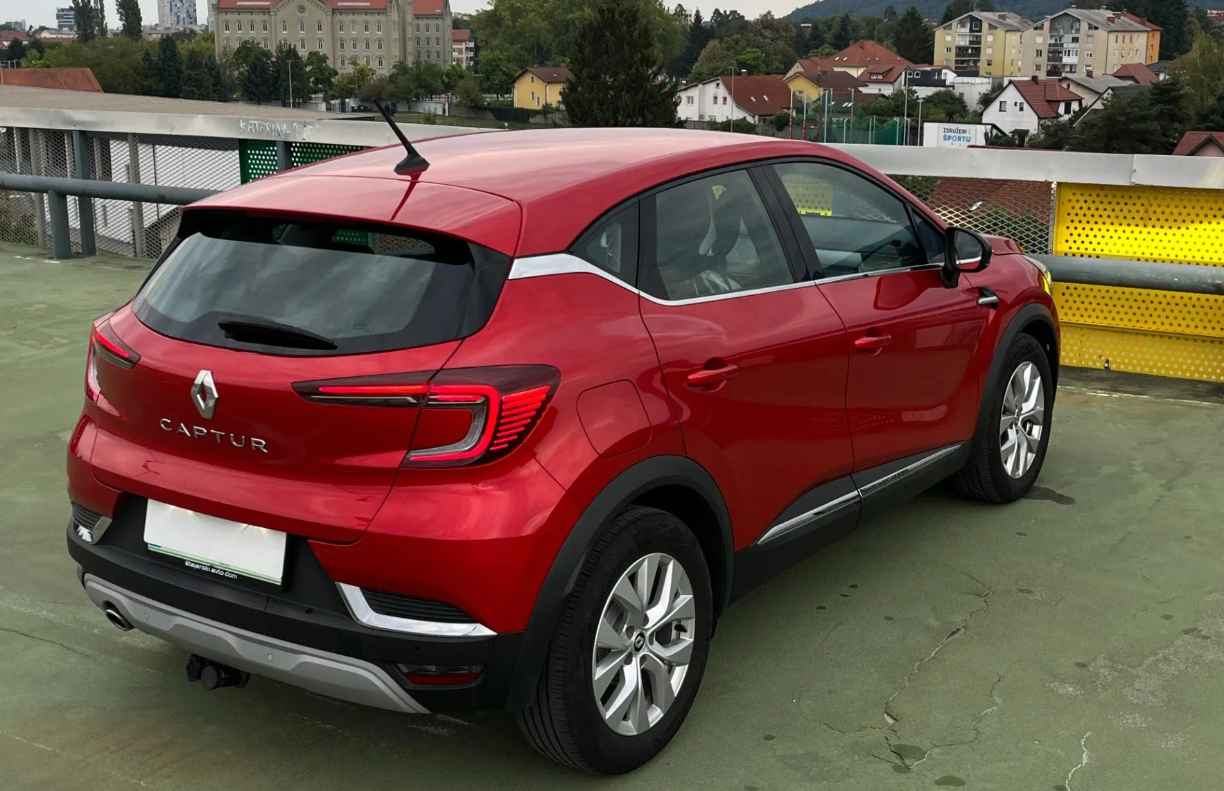 Zunanja slika - Renault Captur - TCe 140 Intens LED.PDC.NAVI.ACC - 5