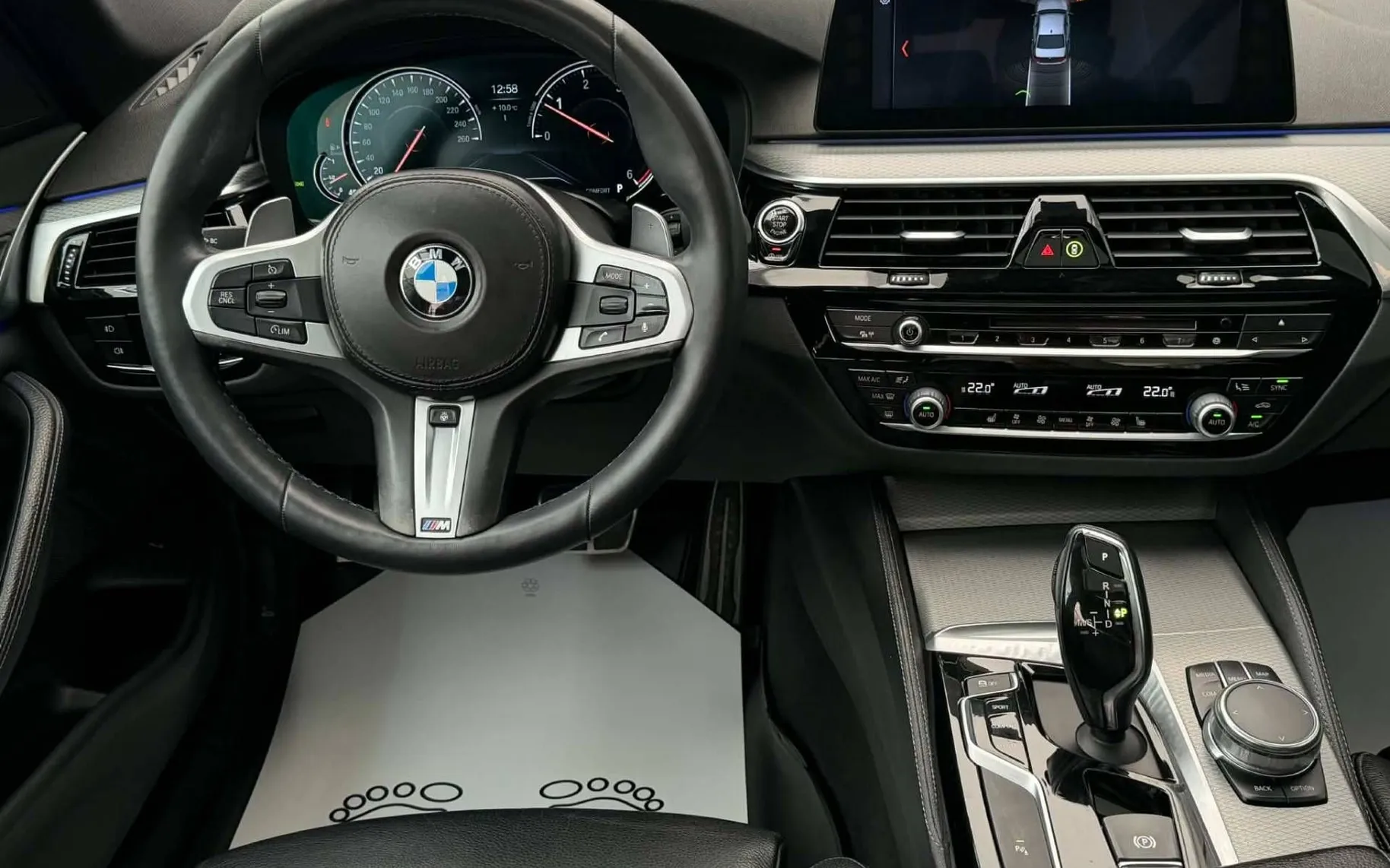 Notranja slika - BMW serija 5: - 520XD•AUT•M PAKET•ŠIBEDAH•XENON+LED•VIRTUAL•NAVI• - 9
