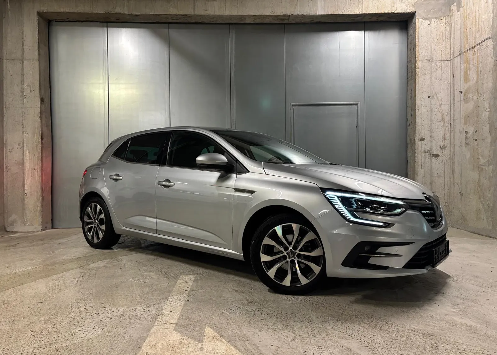 Zunanja slika - Renault Megane - Mégane 1.5 DCI - AUT - 1.LASTNIK - SLO - DIGITAL - - 2