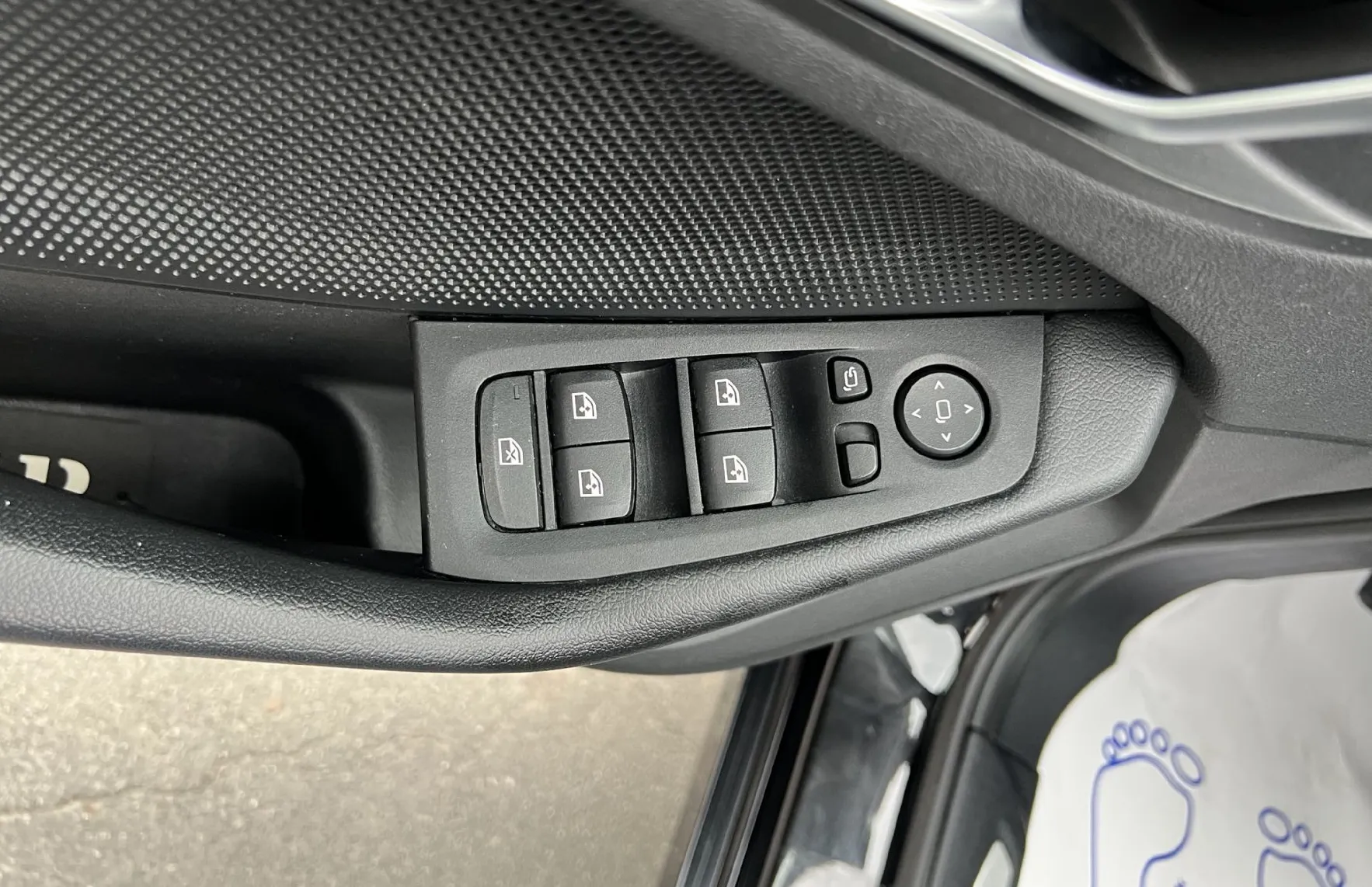 Zunanja slika - BMW Serija 1 - : 118d 1 letna garancija znana zgodovina kamera led - 16