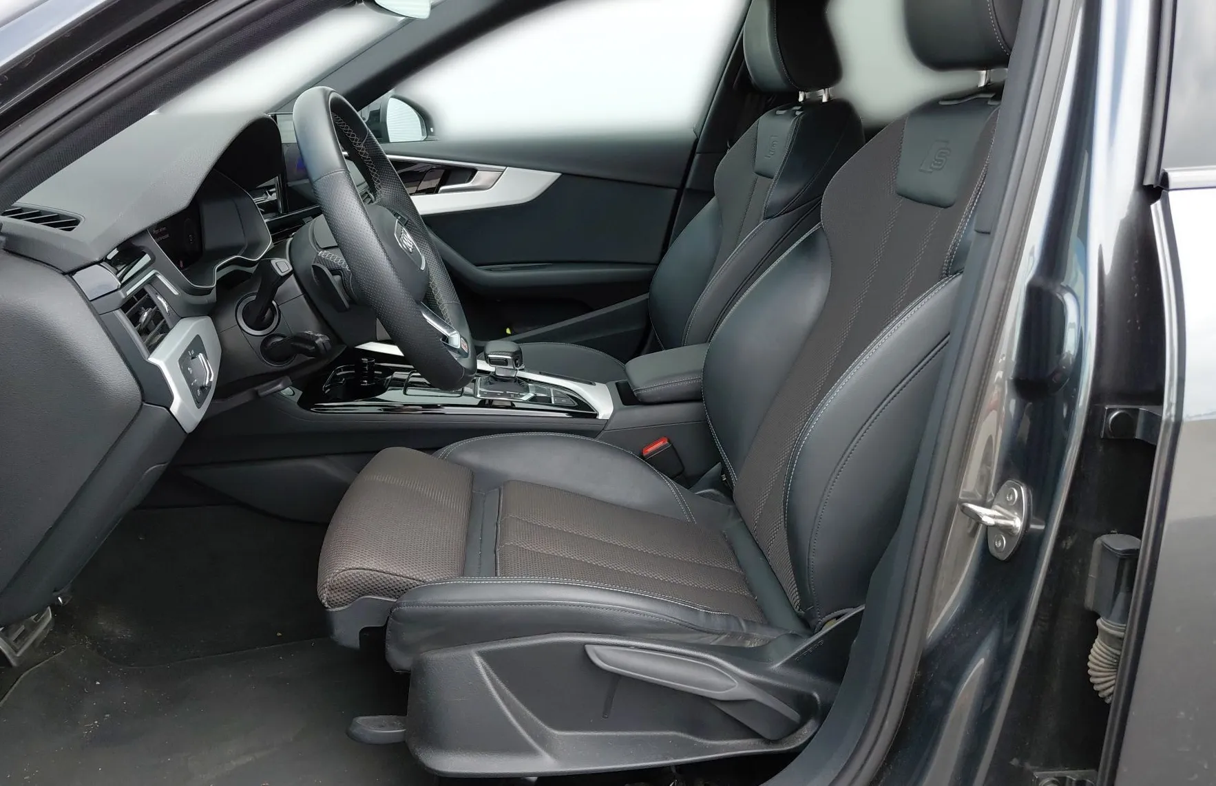 Zunanja slika - Audi A4 - 35 TFSI S tronic S Line-SLO poreklo-LED PDC-Kame.. - 7