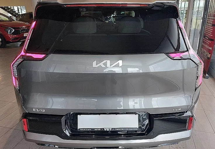 Zunanja slika - KIA EV9 - 99.8 kWh EX Launch 379 kW DUAL MOTOR + V2L - 7