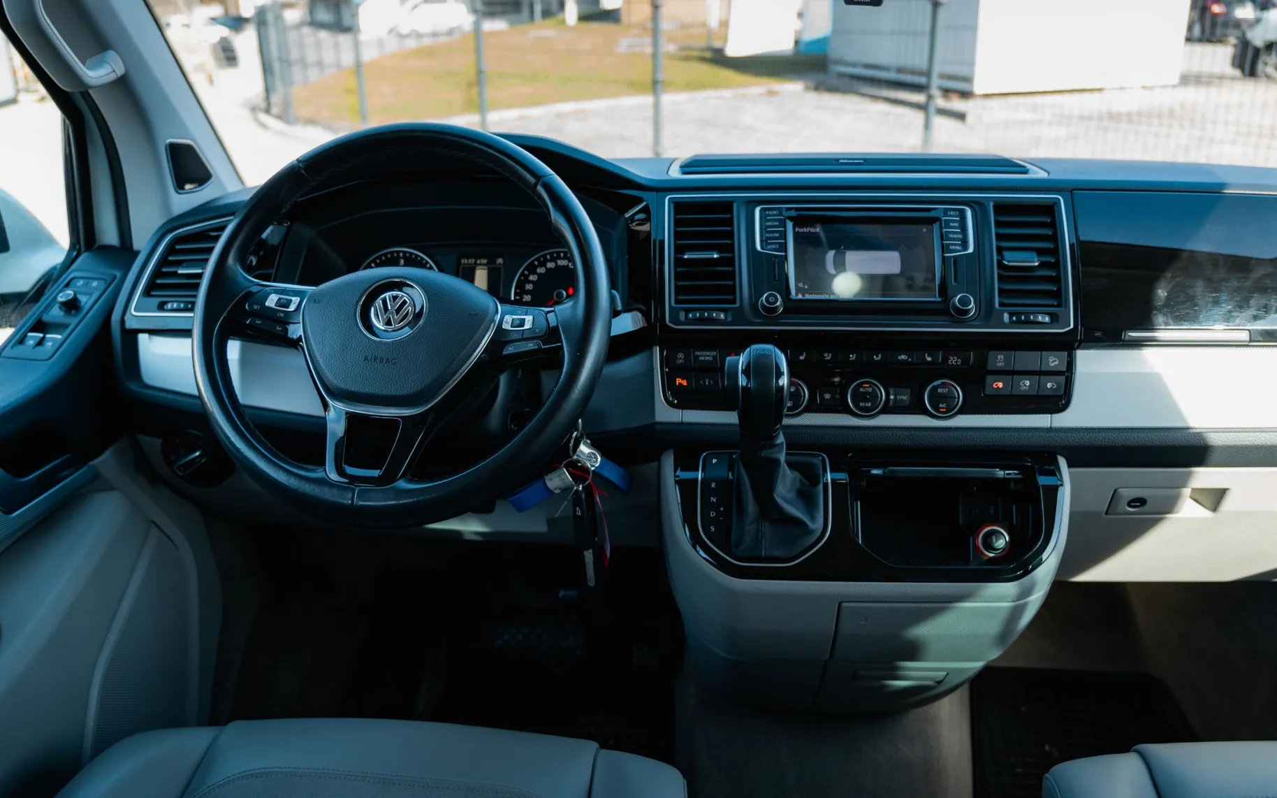 Zunanja slika - Volkswagen Multivan - 4motion 2,0 TDI KMR Highline DSG | BULLI - 13