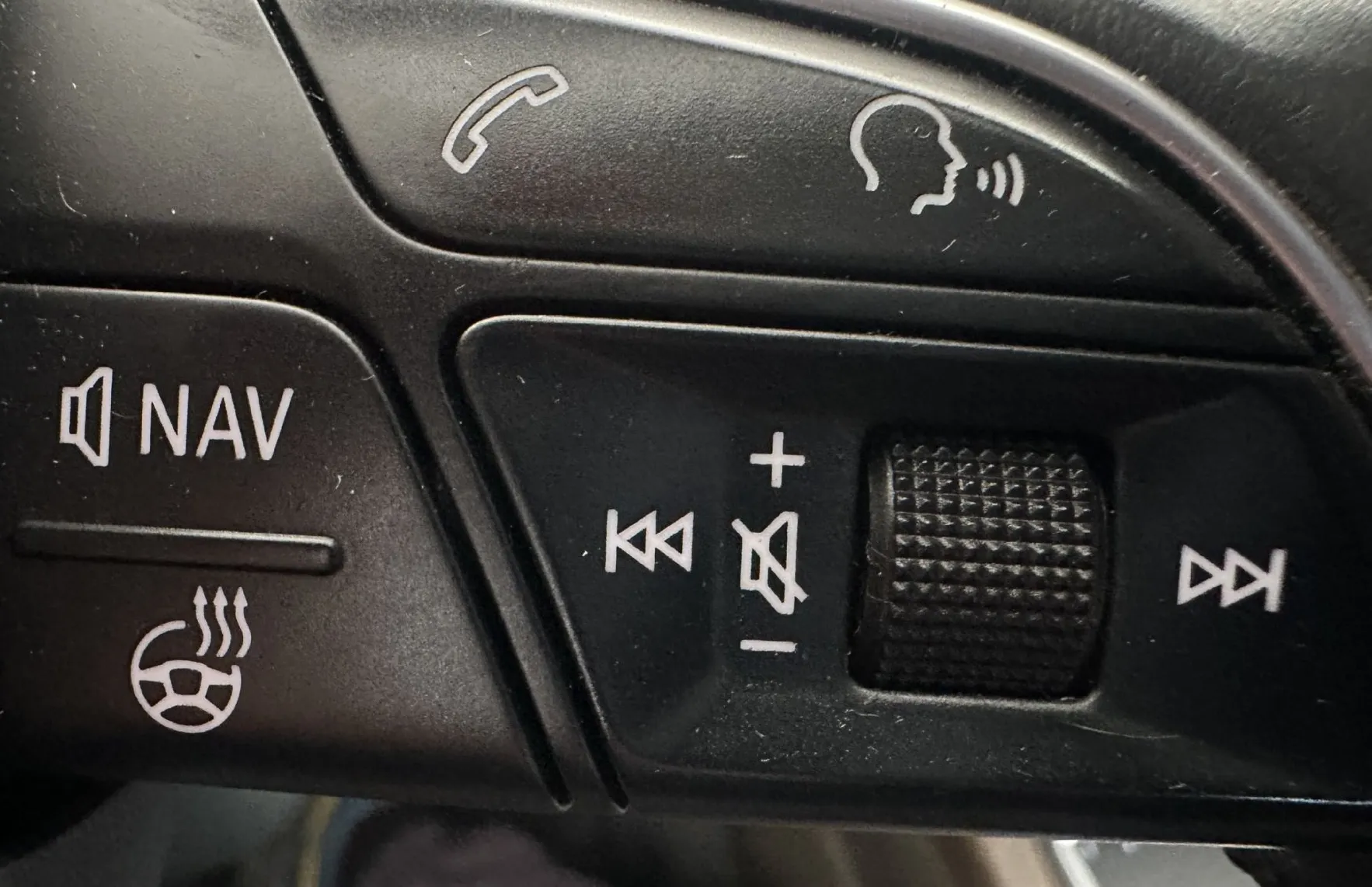 Zunanja slika - Audi Q7 - 3.0 TDI 4X4.AUT.KAMERA.LED.7 SED.USNJE.KLJUKA.TOP - 17