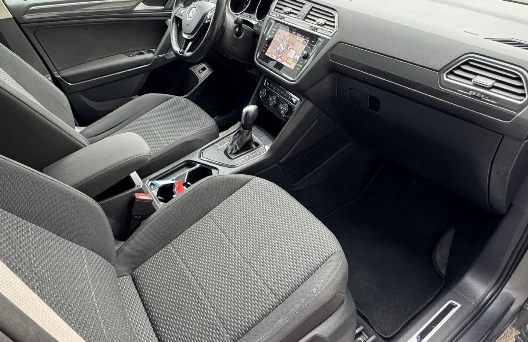 Zunanja slika - VW Tiguan Allspace - 7 SEDEŽEV-AVTOMATIK-EDITION-RADAR-NVI-KAMERA-GRET - 8
