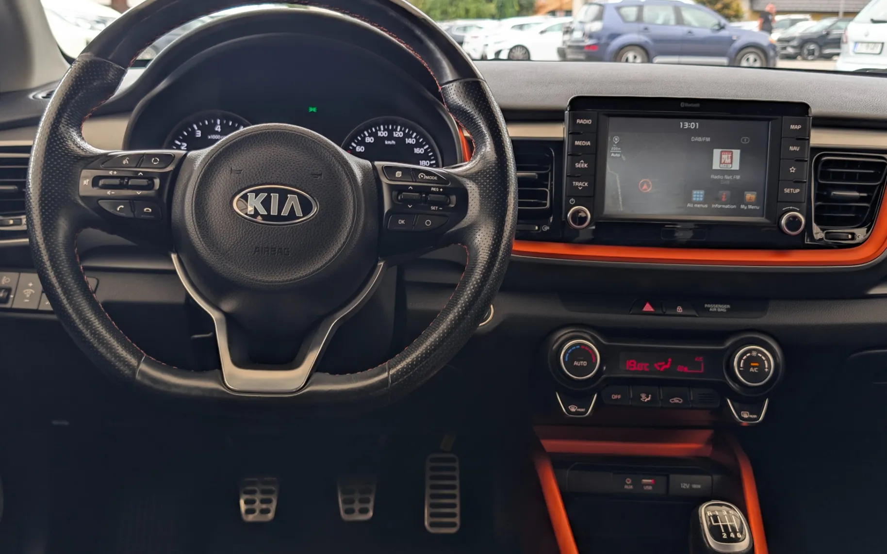 Zunanja slika - KIA Stonic - 1.4 MPI EX Motion CP ISG - 6