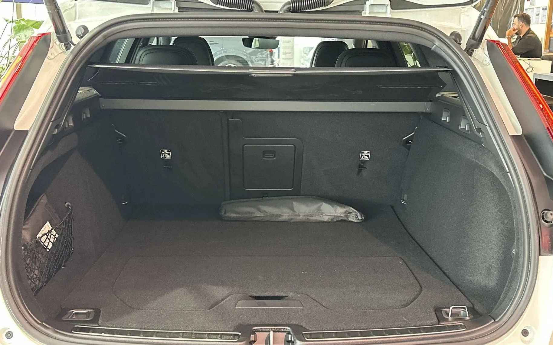 Notranja slika - Volvo V60 - B4 D Plus Dark Mild hybrid - 11