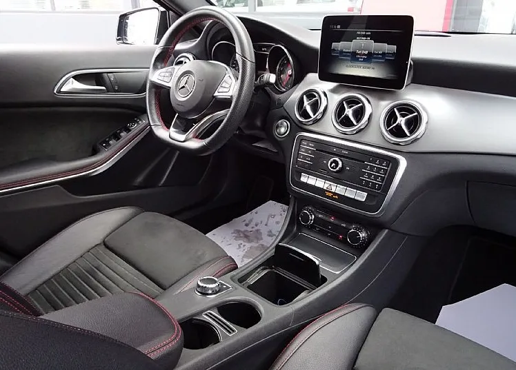 Zunanja slika - Mercedes-Benz GLA-Razred - GLA 200 7G 156KM - KOT NOV - GRETJE SEDEŽEV - - 11