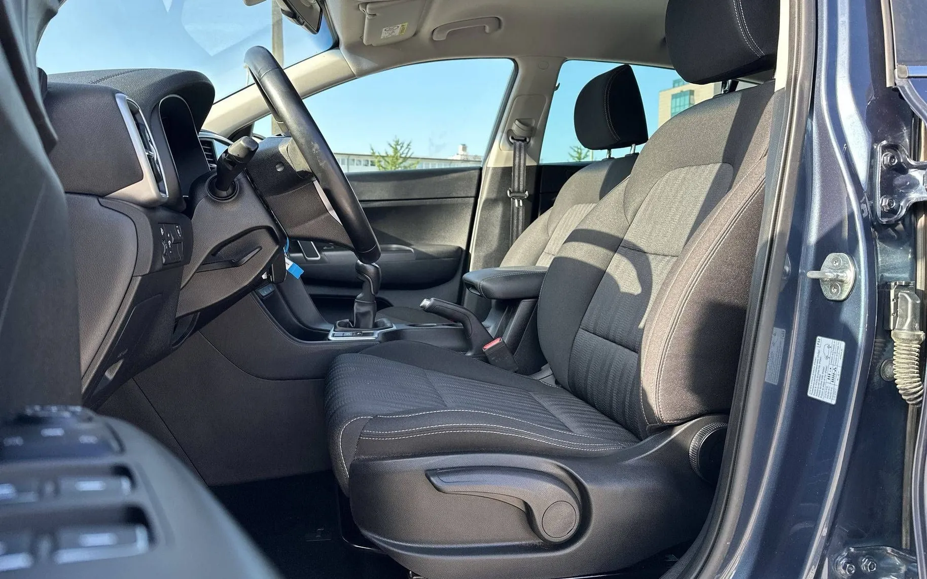 Notranja slika - KIA Sportage - 1.6 GDI LX Edition ISG - 10