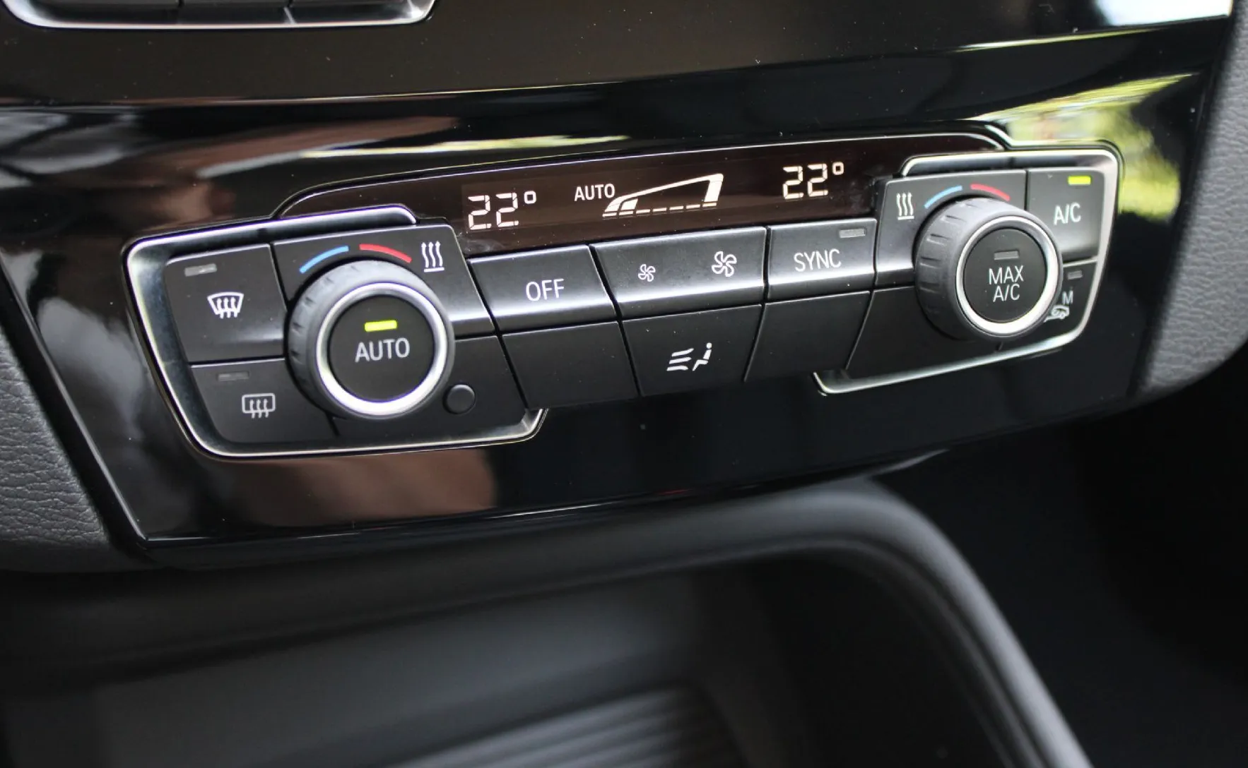 Zunanja slika - BMW X1 - serija :  sDrive18d Aut.-NAVI-PDC-ALU - 20