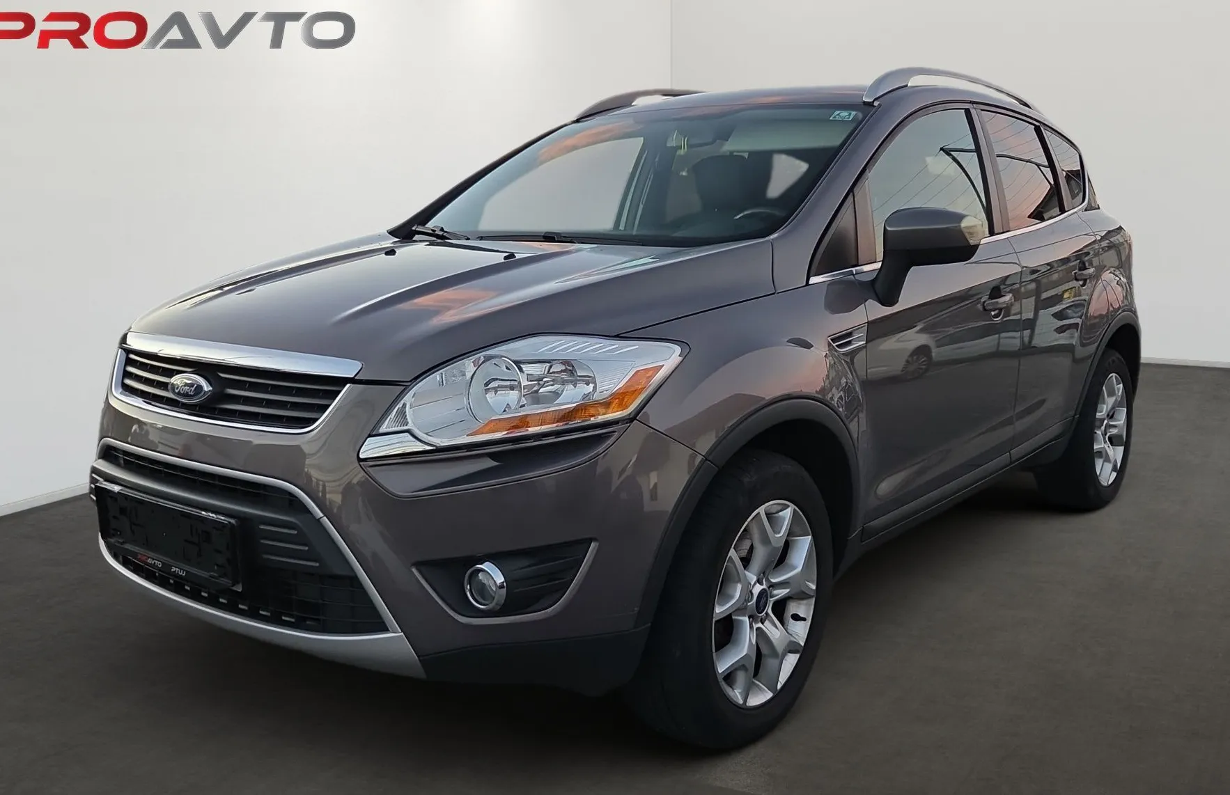 Zunanja slika - Ford Kuga - 2.0 TDCI 103kW DPF 4x2 Titanium - 1