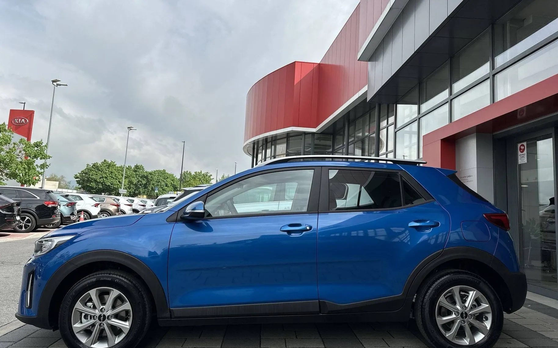 Zunanja slika - KIA Stonic - 1.2 DPI  LX Urban + AKCIJA ZA VSE KIA MODELE... - 4