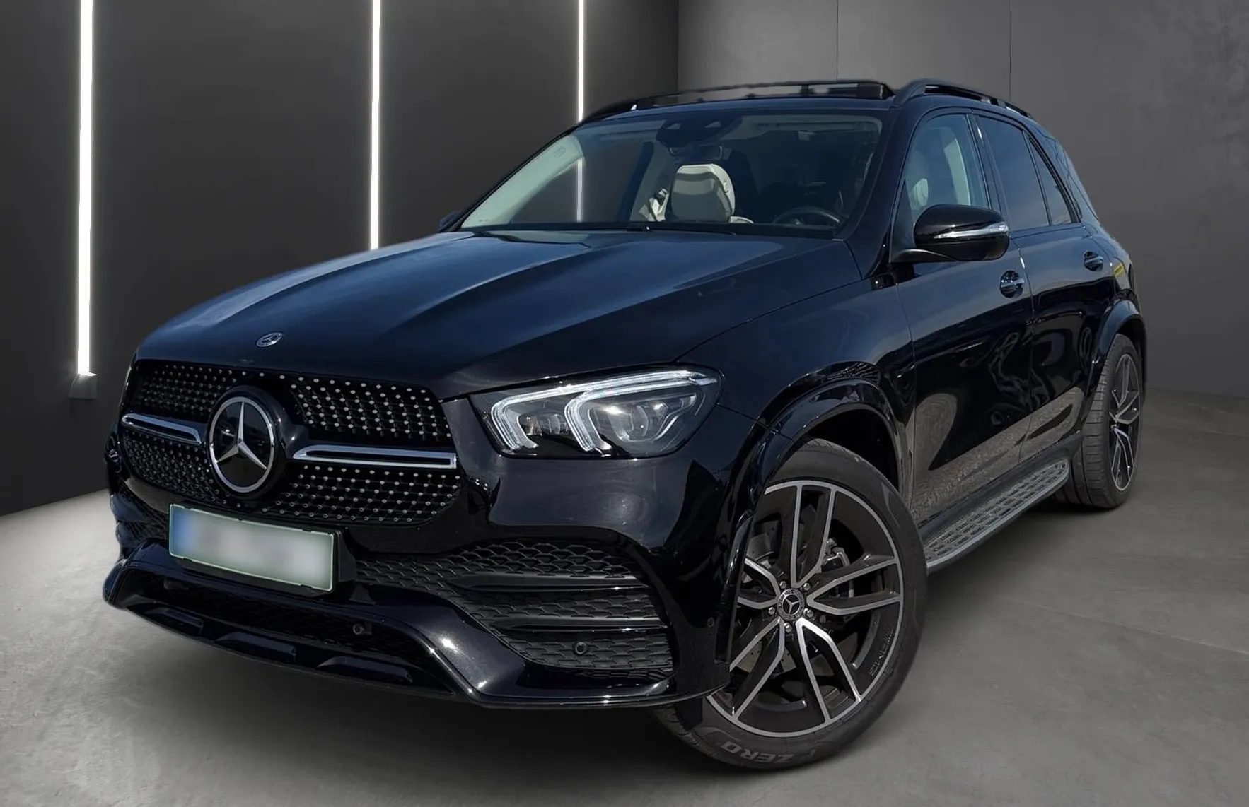 Zunanja slika - Mercedes-Benz GLE-Razred - GLE 400d 4MATIC AMG ACC FUL LED ZRAČNO HUD 360°KAM - 1