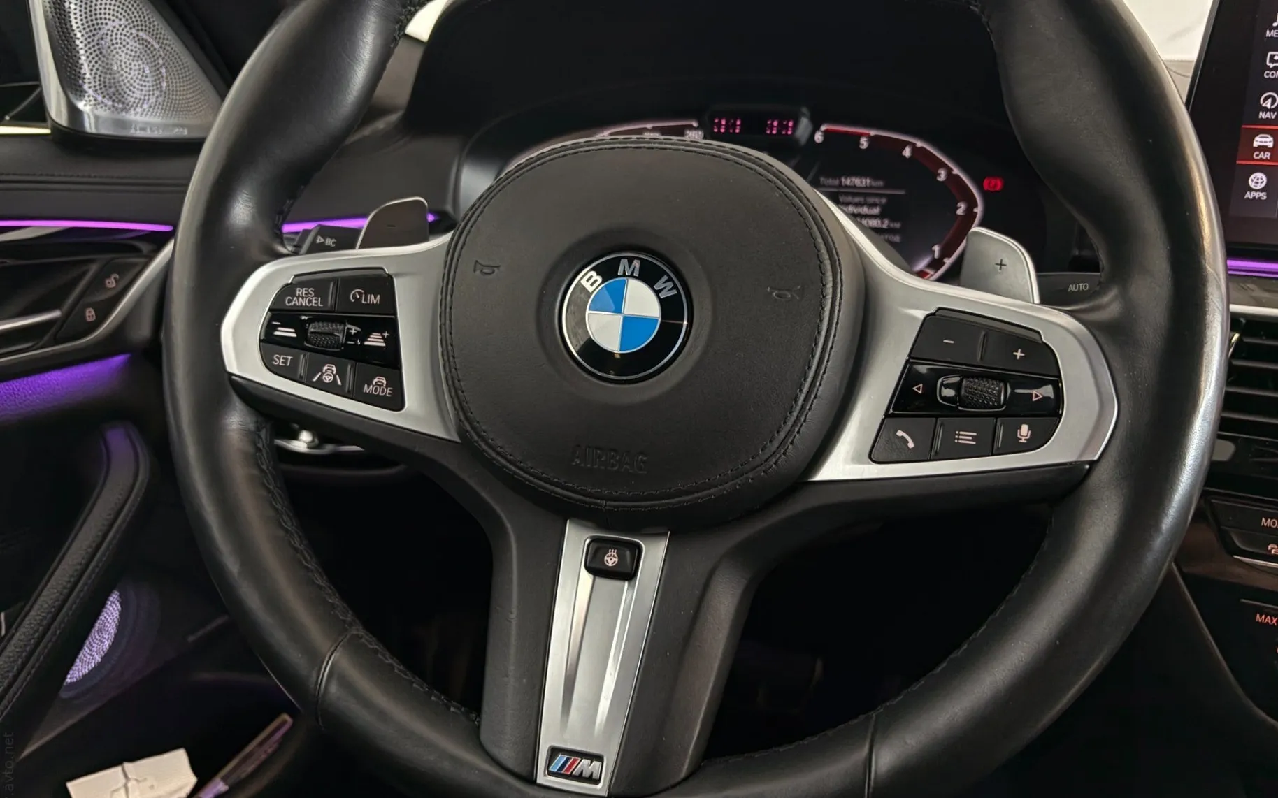 Notranja slika - BMW serija 5: - 540d|xD|M|Pano|SoftC|360K|HUD|Bowers|Parfum|Memo - 10