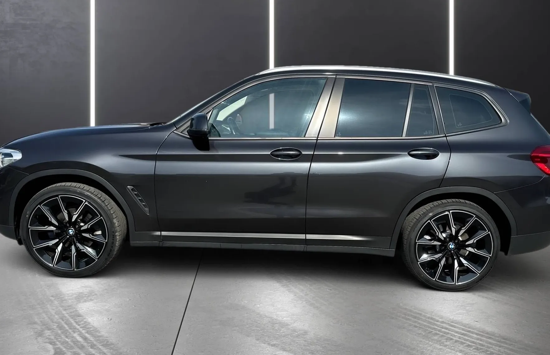 Zunanja slika - BMW X3 - serija : xDrive20i LED VITRUAL NAVI EL. SEDEŽI KLJUKA - 4