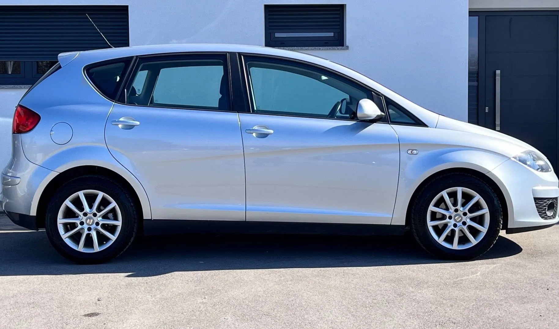 Zunanja slika - Seat Altea - 1.6 TDI+1.LAST+SLO+TEMP+ALU+SAMO 95.013 km... - 4