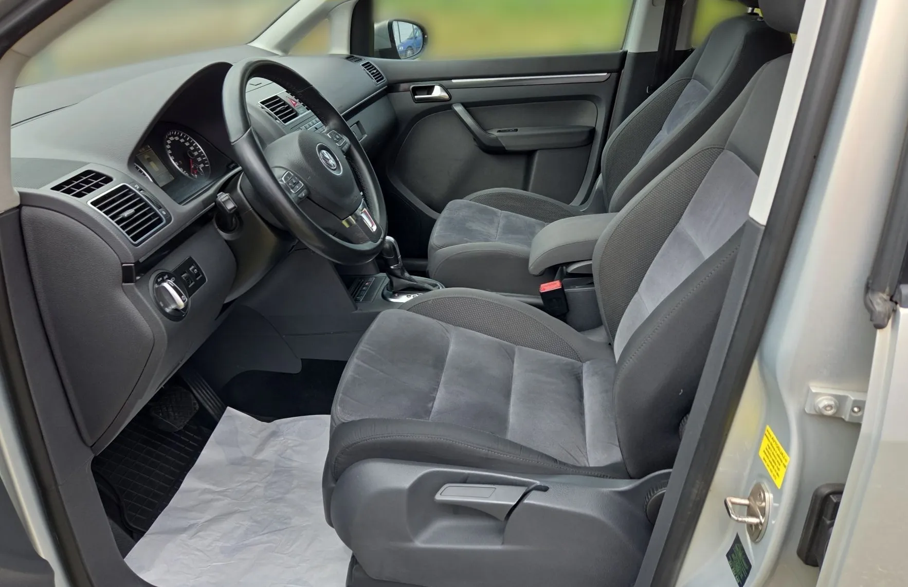 Zunanja slika - VW Touran - 2.0 TDI avt. Highline 103  140 - 7