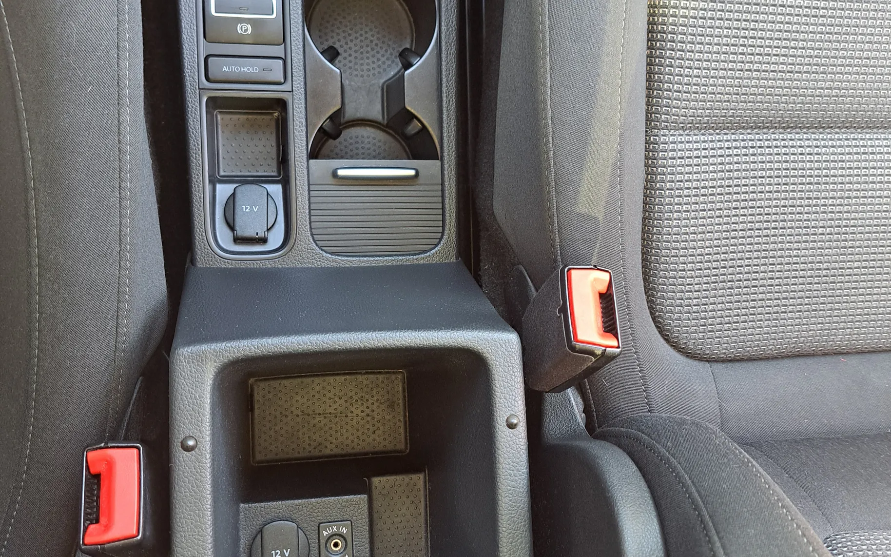 Notranja slika - Volkswagen Sharan - 2,0 TDI BlueMotion Technology Comfortline - 10