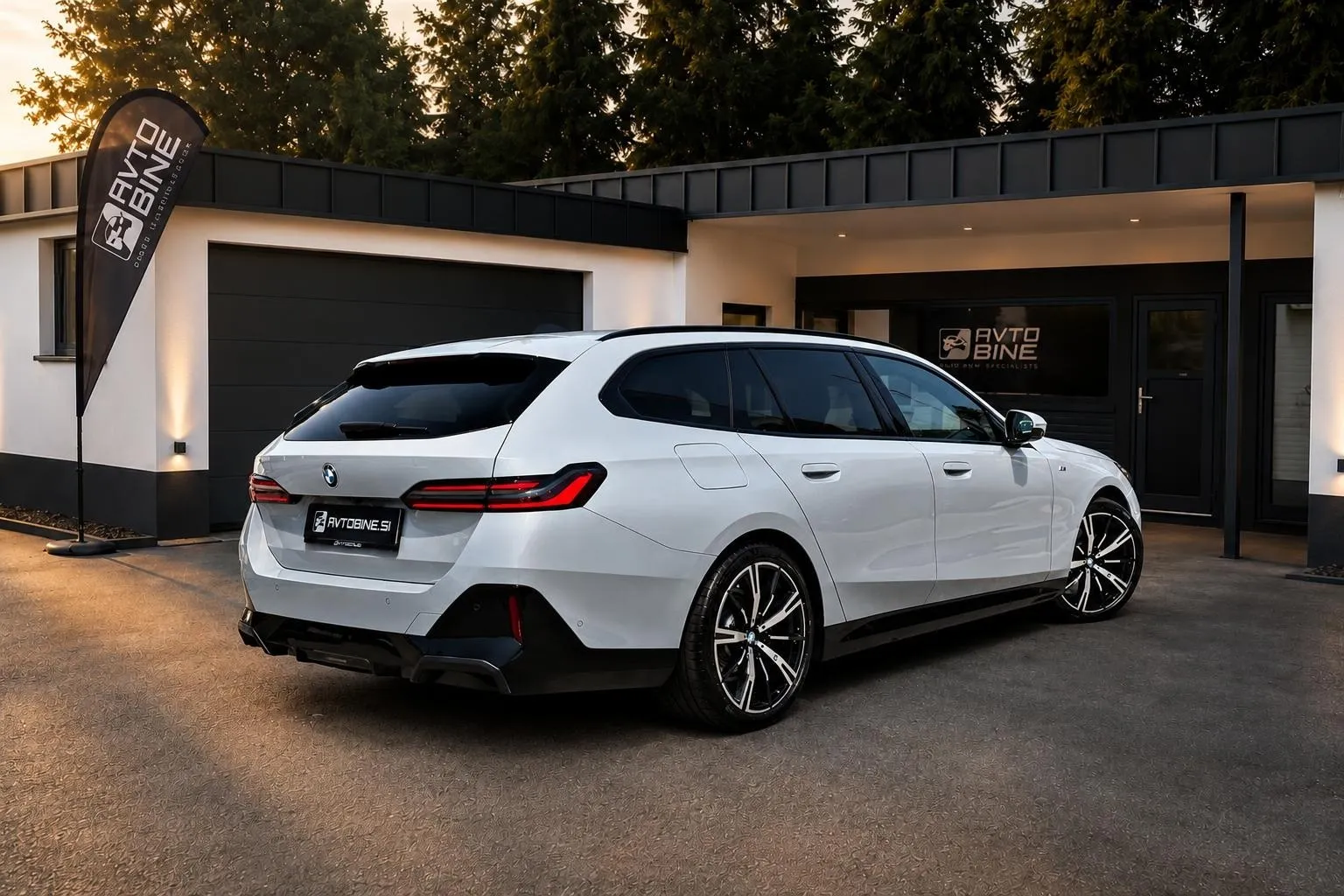 Zunanja slika - BMW serija 5 Touring: - 520d XDRIVE•NARDO GREY•M PAKET PRO•KOT NOV•GARAN.. - 6