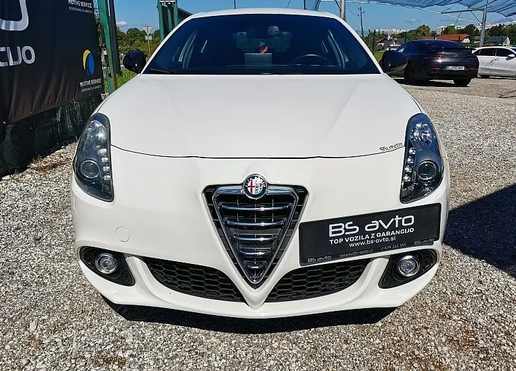 Zunanja slika - Alfa Romeo Giulietta - 1750 TBi 16v Quadrifoglio Verde - 2
