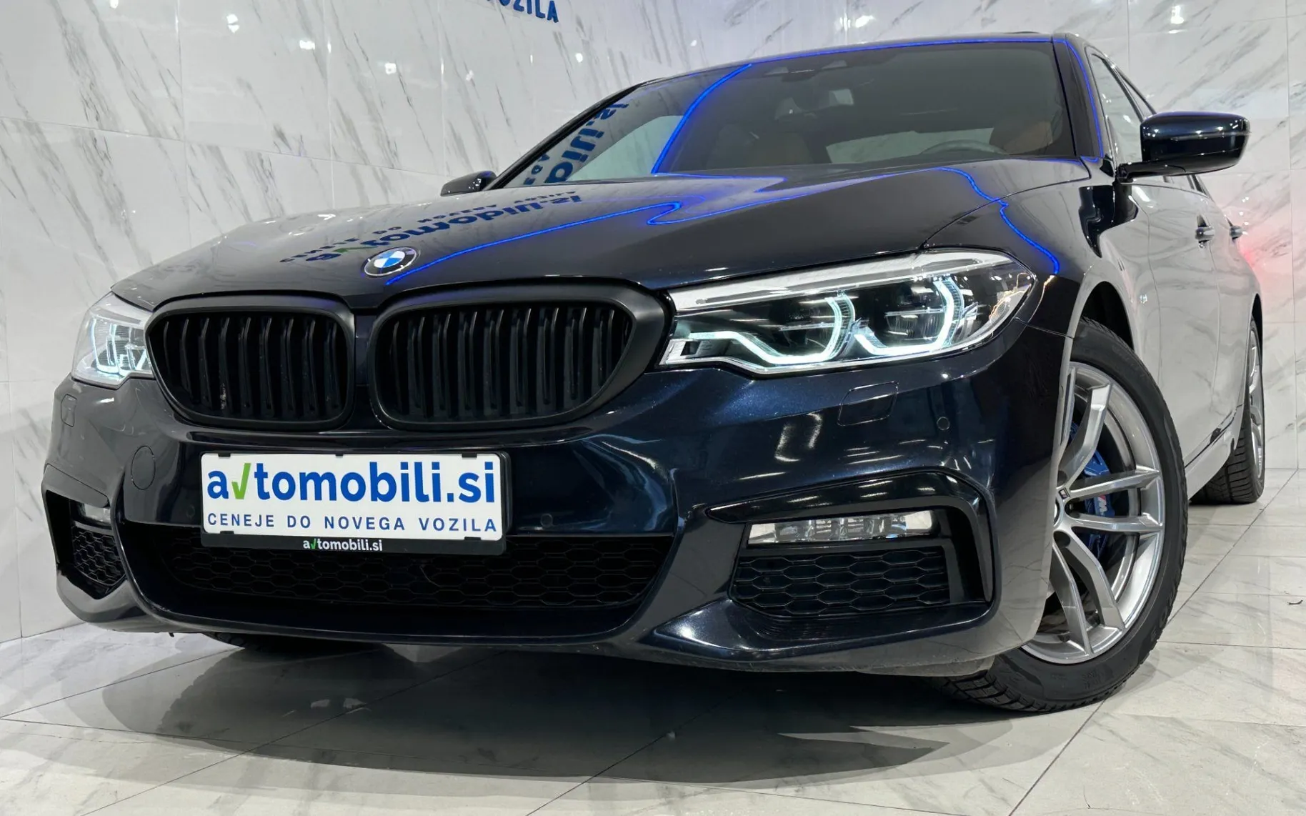 Zunanja slika - BMW serija 5: - 530d xDrive |M-Sport|Pano|4WS|Kamera|HUD|Memory| - 3