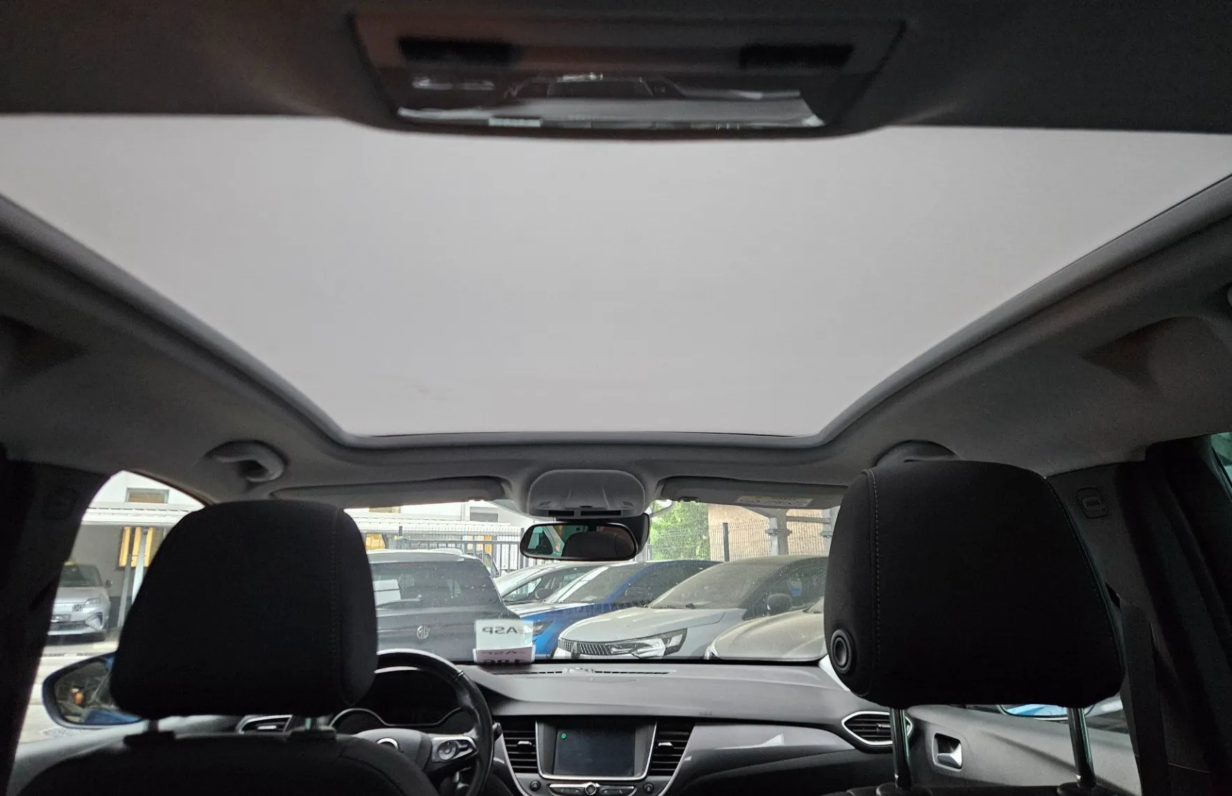 Zunanja slika - Opel Crossland X - 1.2T Innovation - 5