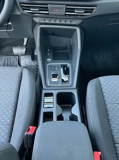 Zunanja slika - Ford Tourneo Connect - 2.0 TDCi EcoBlue 90kW A7. TITANIUM FWD - 10