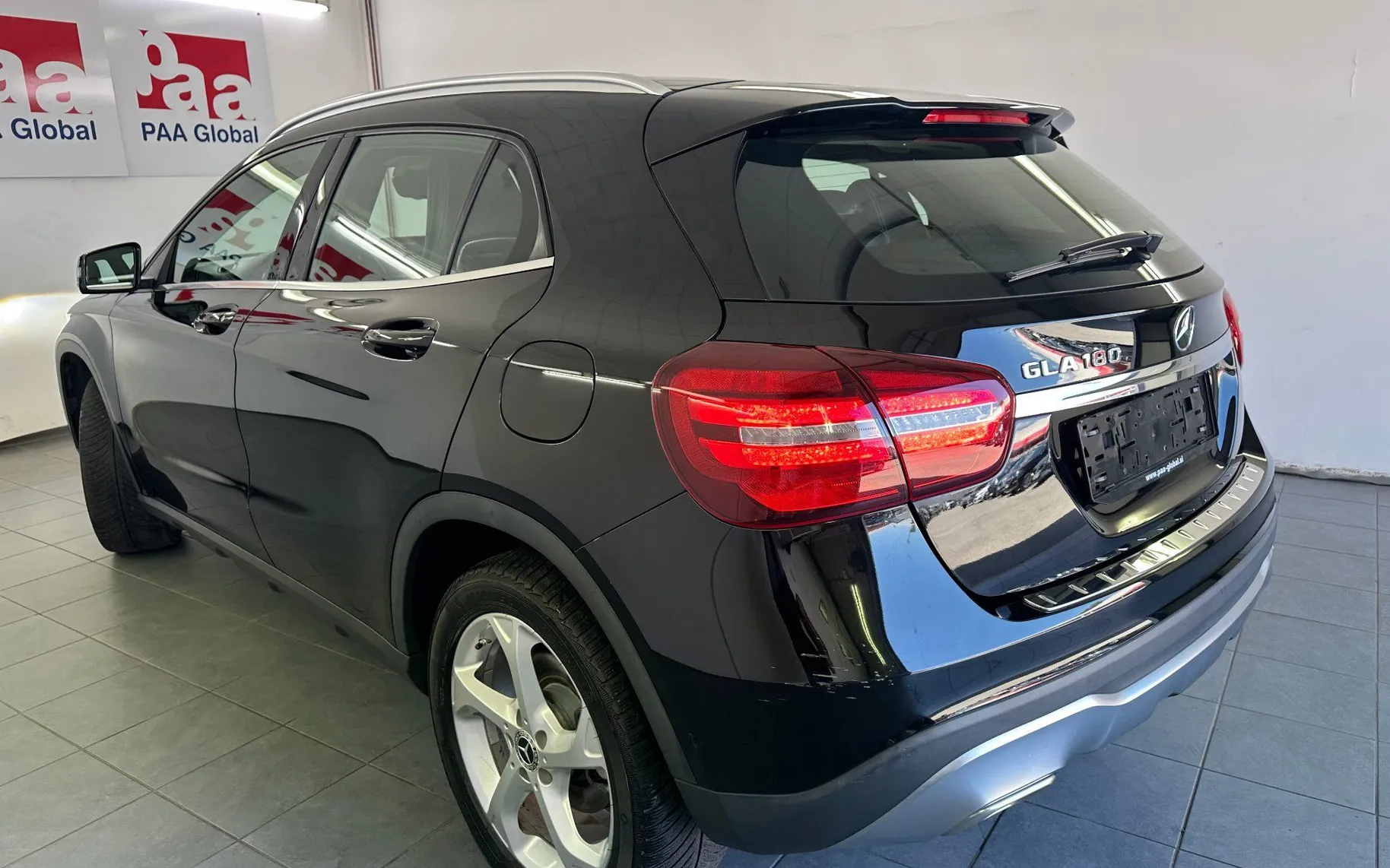 Zunanja slika - Mercedes-Benz GLA-Razred - GLA 180 Avt.KAMERA.USNJE.LED.NAVI. - 11