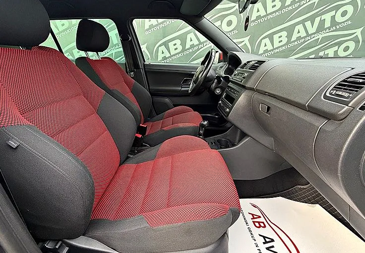 Zunanja slika - Škoda Fabia - 1.2 TSI MONTE CARLO+SLO+1LASTNIK+SERVISIRAN+UGODNO - 10