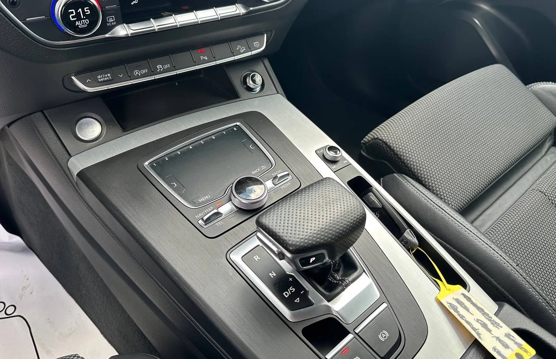 Zunanja slika - Audi Q5 - 40 TDI QUATTRO S-LINE LED TEM NAV PDC KAM TOP... - 17