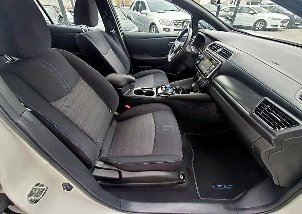 Zunanja slika - Nissan Leaf - Acenta 40kW LED NAVI KAMERA 360 PDC KEYLESS - 6