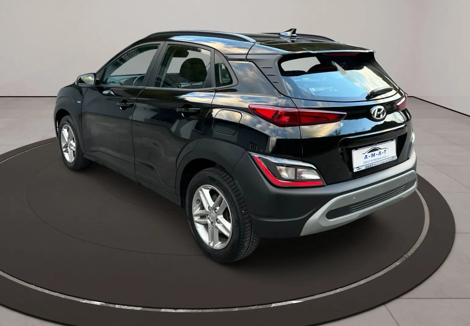Zunanja slika - Hyundai Kona - 1.6 CRDI 136 MHEV od 1 lastnika 1 letna garancija - 6