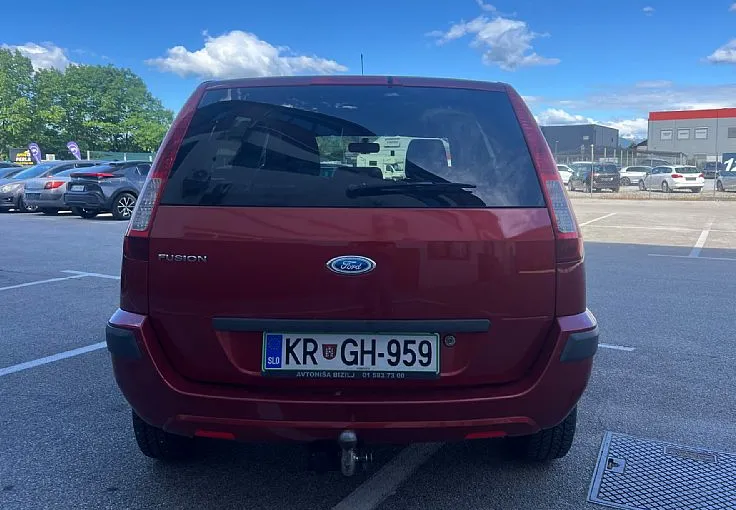 Zunanja slika - Ford Fusion - Plus 1.6 16V + Kljuka - 4