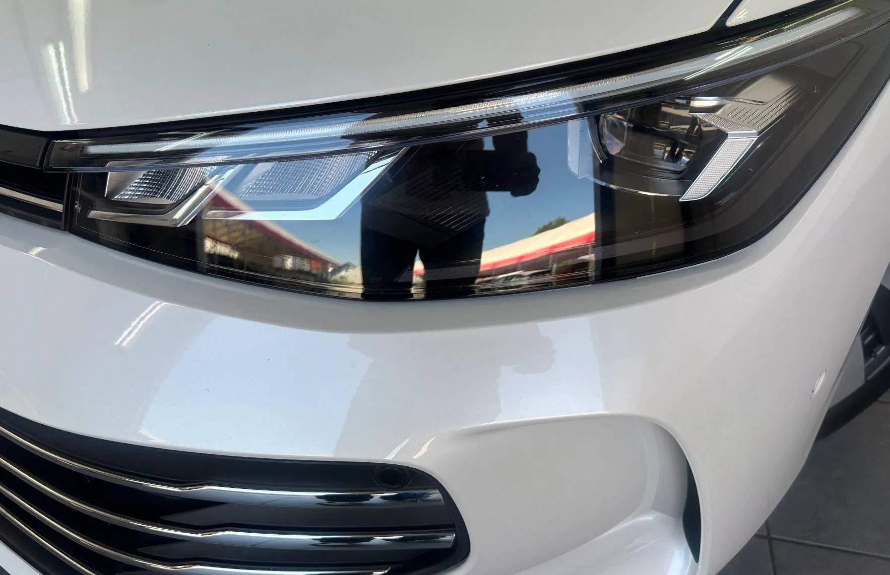 Zunanja slika - Volkswagen Passat - Variant 1.5 eTSI Business DSG.NEMŠKI.KLJUKA.KAMERA.LED.ACC - 12