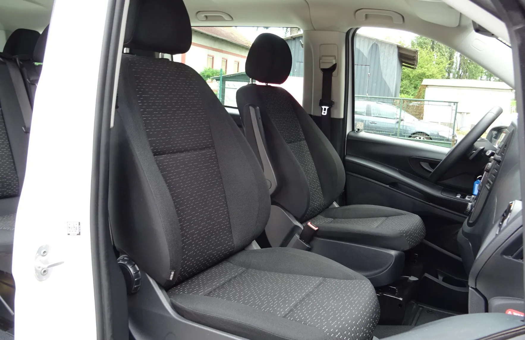 Zunanja slika - Mercedes-Benz Vito - 114 CDI - EXTRA DOLGI - 136 KM - VZRATNA KAMERA - - 8