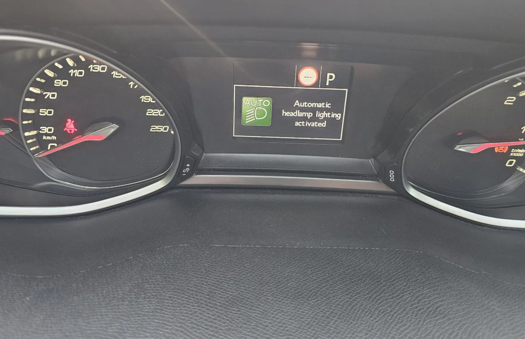 Zunanja slika - Peugeot 308 - SW 1.5 BlueHDi 130 Pack Avt.|2xpdc|alu|navi|led - 15