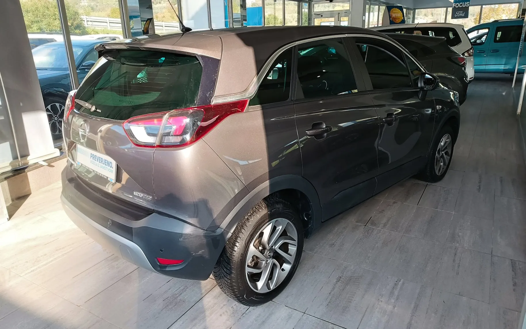 Zunanja slika - Opel Crossland X - 1.2 TURBO 81KW  110KM  INNOVATION 1.LASTNIK - 4
