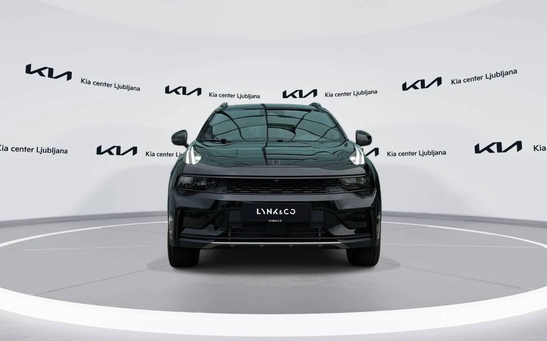 Zunanja slika - Lynk & Co 01 - More 2025 Priključni hibrid... - 2