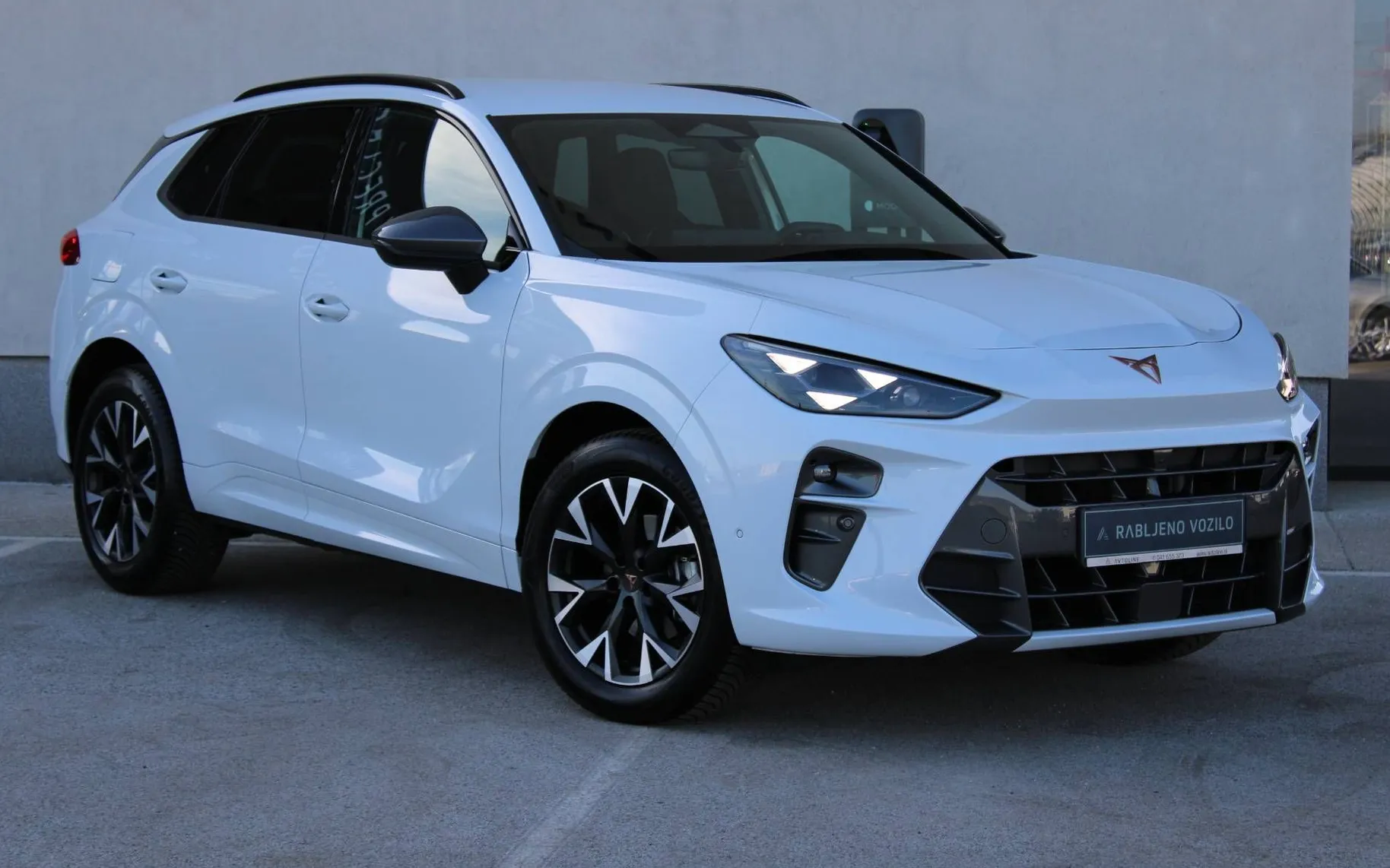 Zunanja slika - Cupra Terramar - 1.5 eTSI 110 kW DSG ACC HEAD UP GRET SED VOL NAVI - 3